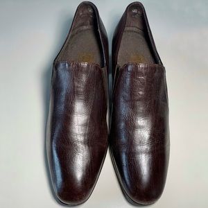 Munro American Women’s Brown Heeled Loafers 7